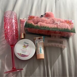 Cute pink items!! Perfect stocking stuffers or gift